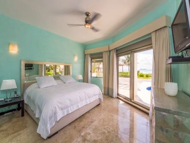 Playa del Carmen Luxury Vacation Rental Home 4 Bedrooms